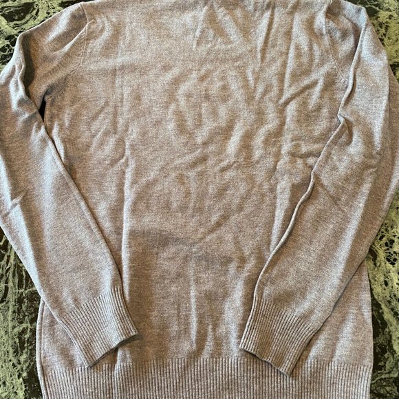 NWT women’s wool Studded sweater gray long sleeve size PS From Burlington Coat - Picture 8 of 8